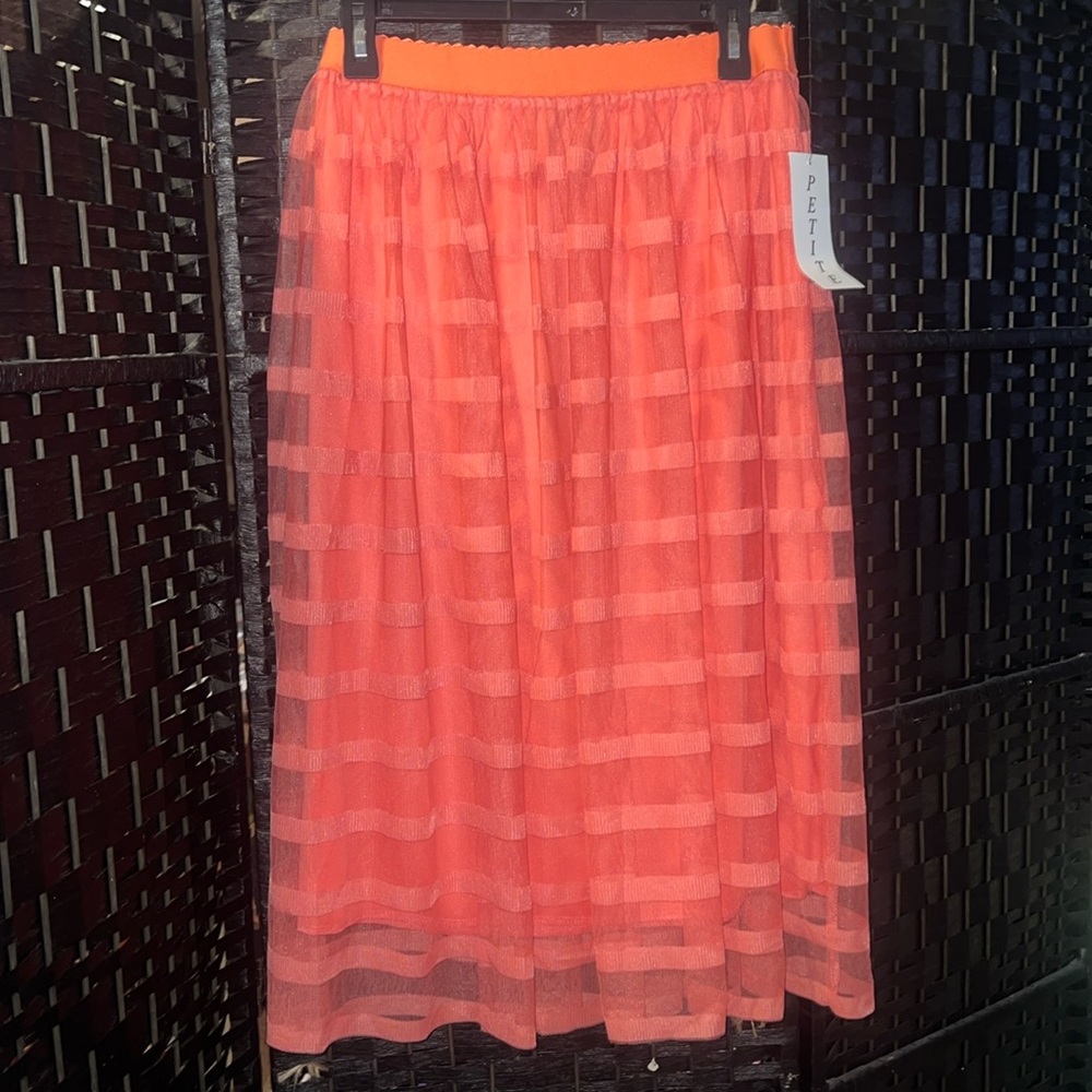 🌟 Midi skirt coral stripped mesh overlay NWT petite medium